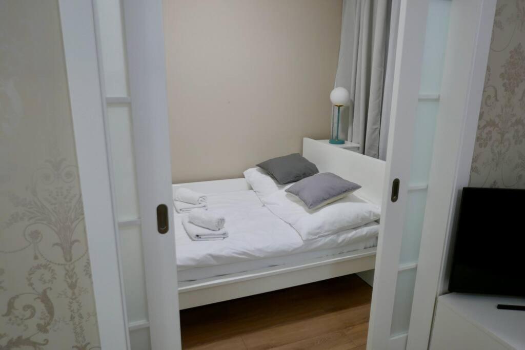 Kieslowskiego Apartment Vis-A-Vis Town Hall Варшава Екстер'єр фото